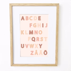 Aakkoset taulu - Persikan sävy Tulostettava - PDF - Design ByO