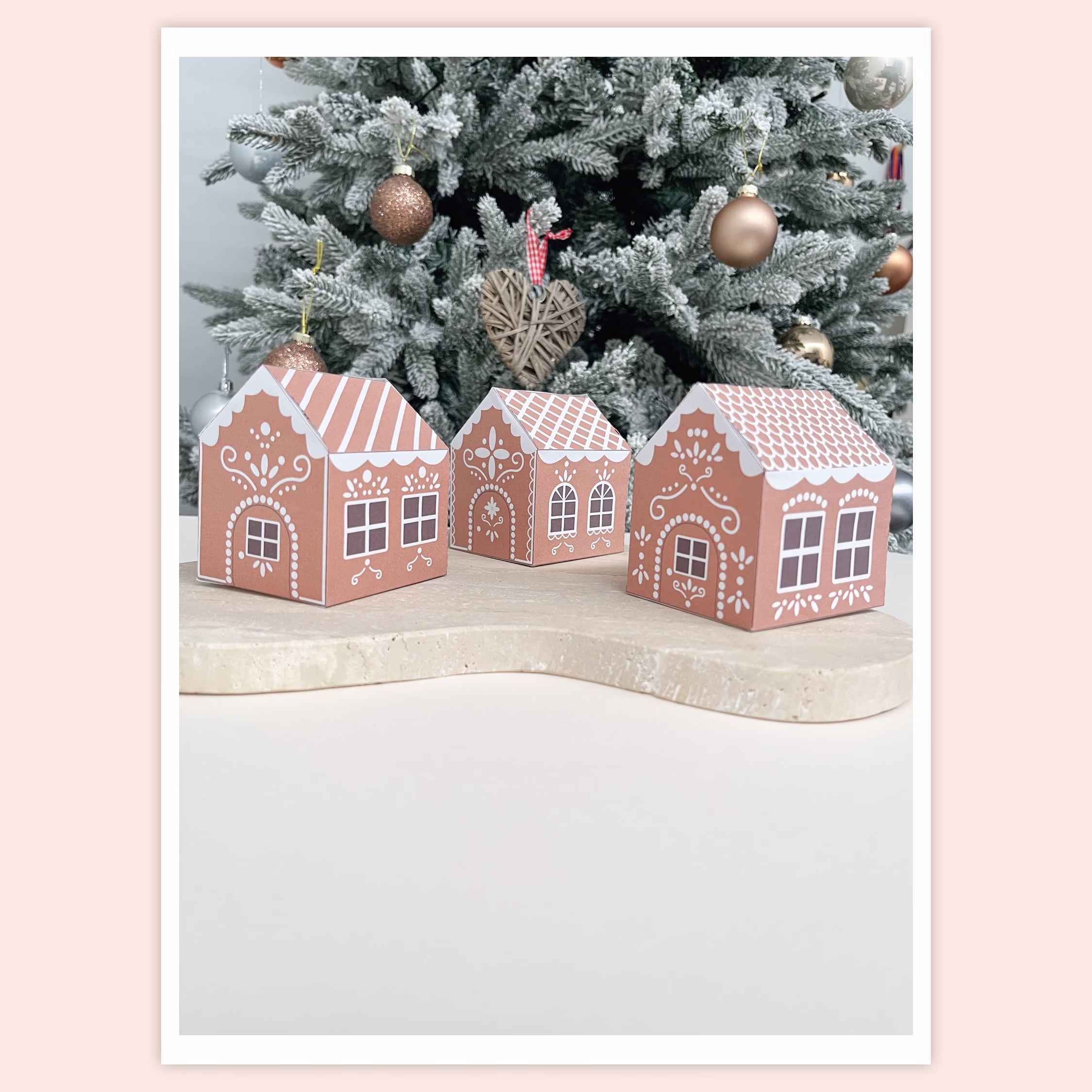 Askarreltava paperikylä - Piparkakkutalot